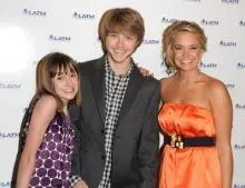 Sterling Knight - Allisyn Arm With Sterling Knight And Tiffany Thornton.jpg